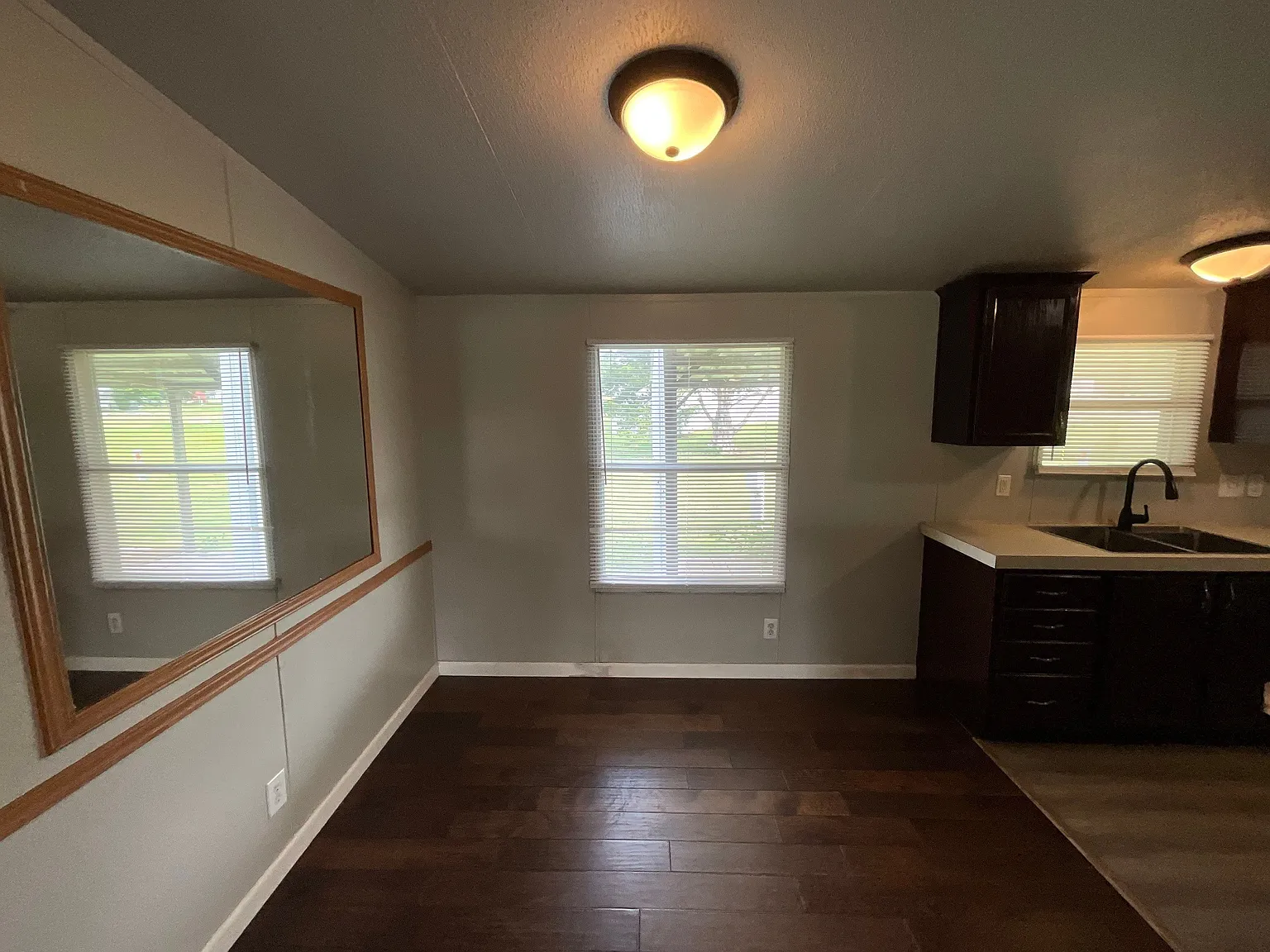 3 bed, 1250 sqft, $1,250 — Photo 3