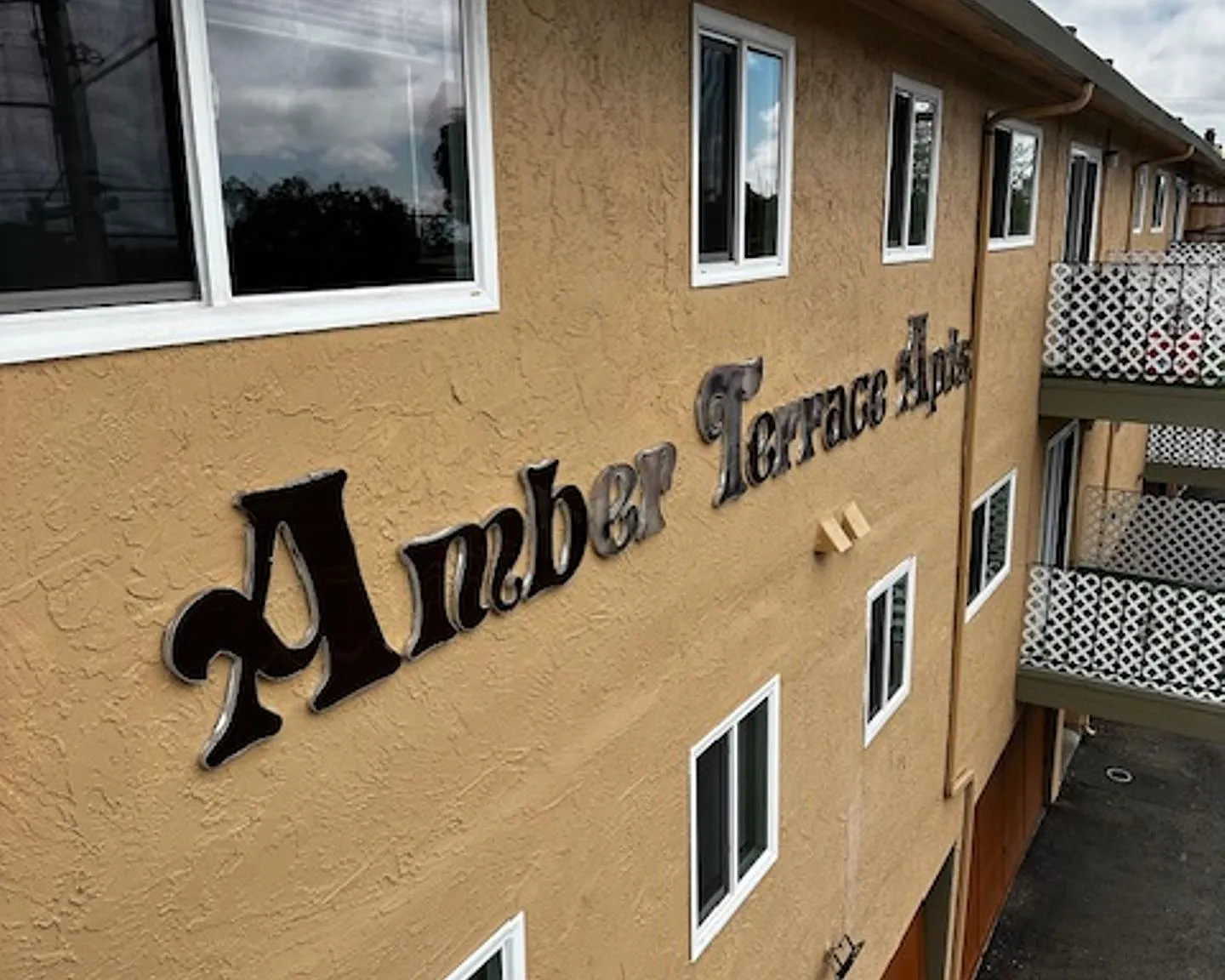 Amber Terrace — Photo 1