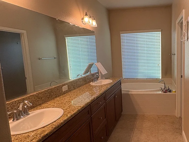 1274 N Cerritos Ave — Photo 31