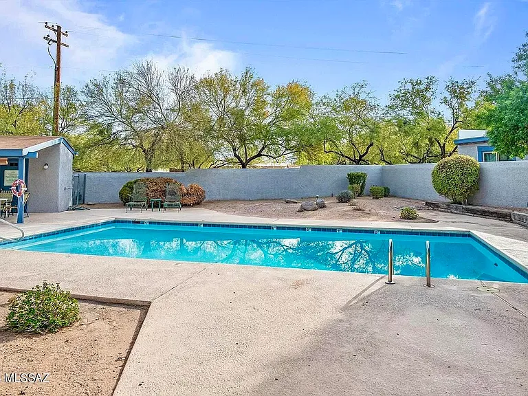 3478 N Richland Dr — Photo 38