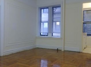 8302 Bay Pkwy, Brooklyn, NY 11214
