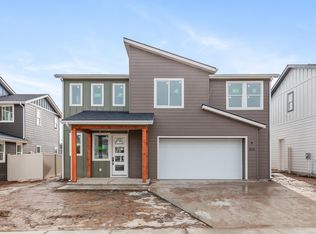 570 Moscow St, Sandpoint, ID 83864