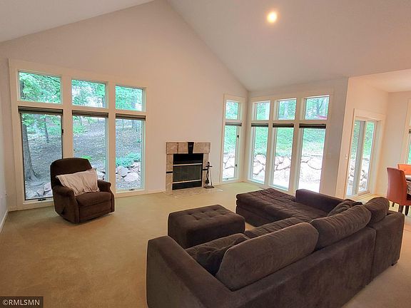 3rd image of 1092 Wildwood Way