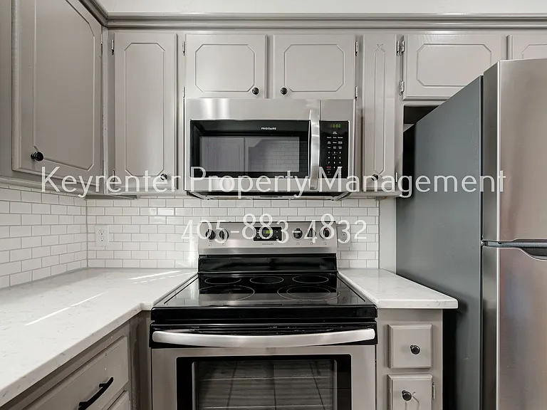 429 Belmont Dr — Photo 18