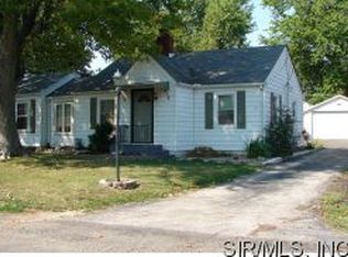 2730 Walter St, Godfrey, IL 62035