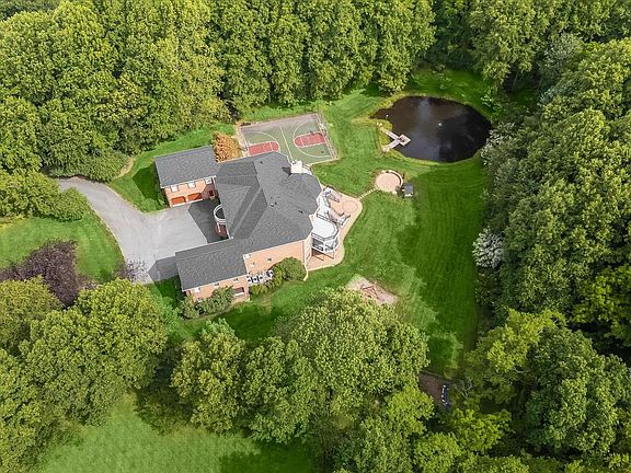 2nd image of 15509 Cattail Oaks