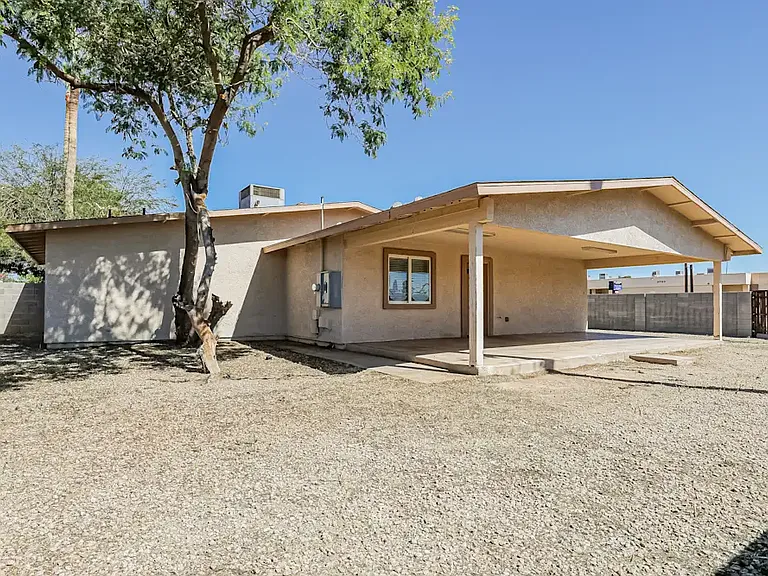7518 W Whitton Ave — Photo 7
