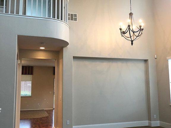 3rd image of 36909 Longbranch Ave