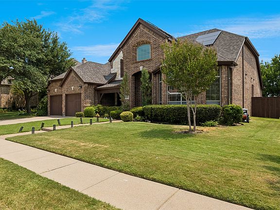 2nd image of 2655 Waterfront Dr