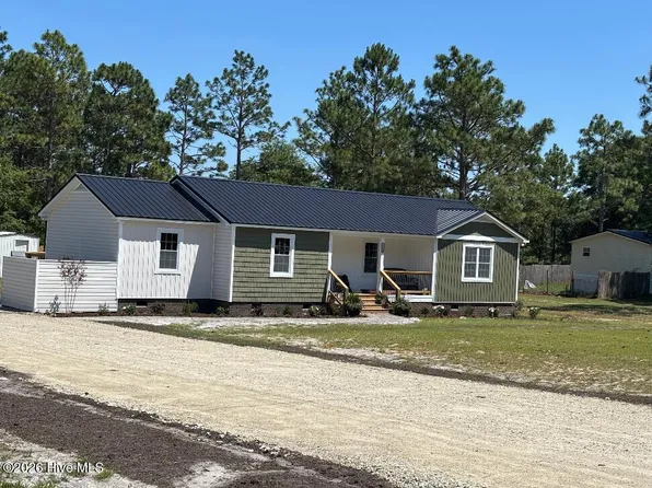 8962 Hawks Bill Drive NE, Leland, NC 28451