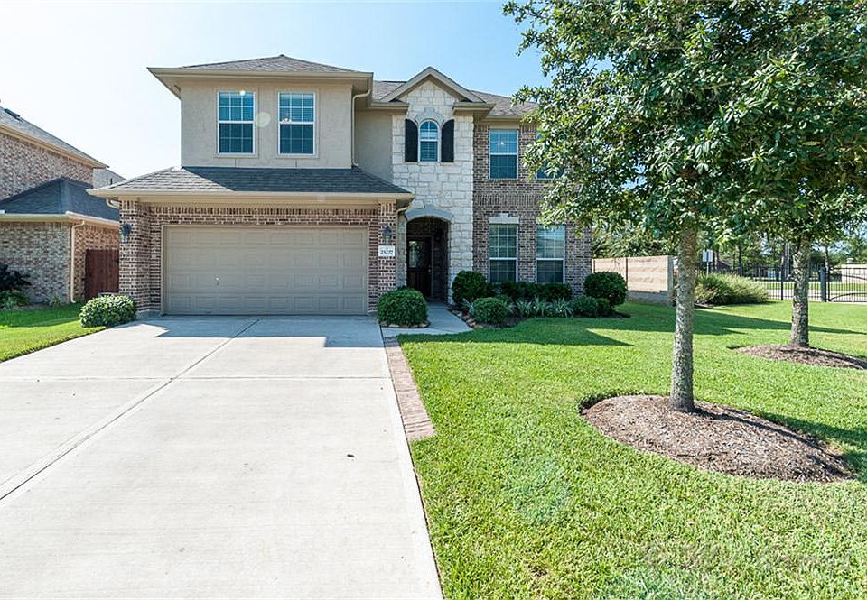 Stunning curb appeal