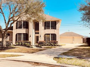 11013 Fairwood Dr, La Porte, TX 77571