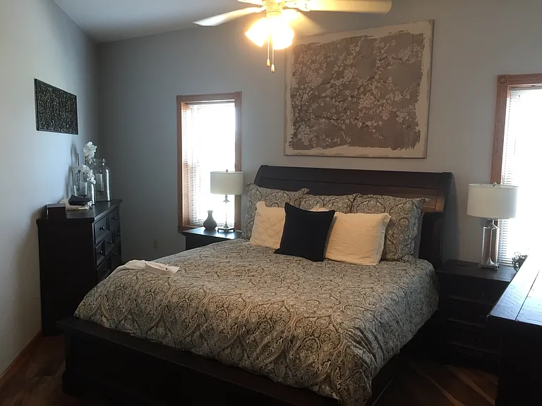 115 W Main St — Photo 3