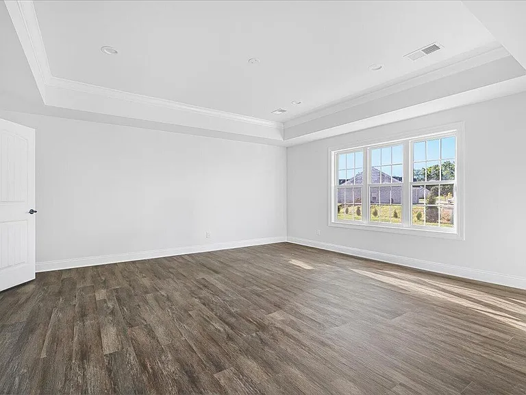 413 Weston Park — Photo 20