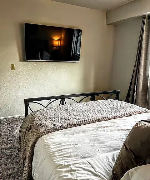 1811 Navajo Pl — Photo 10