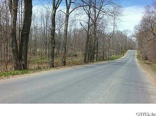 83 Van Auken Rd, Lacona, NY 13083