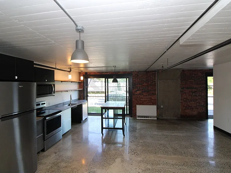 710 Main St #3-E — Photo 2