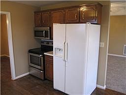 2nd image of 2226 Kim Dr