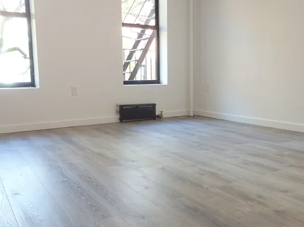 464 West 51st Street image 2 of 8