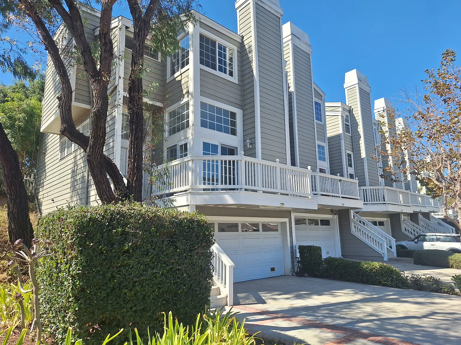 2 bed, 1542 sqft, $4,995 — Photo 1
