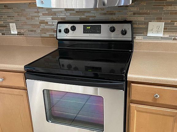 microwave and oven