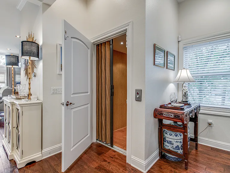 4301 McKinney Ave #A — Photo 14