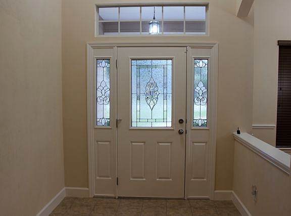Front door/foyer