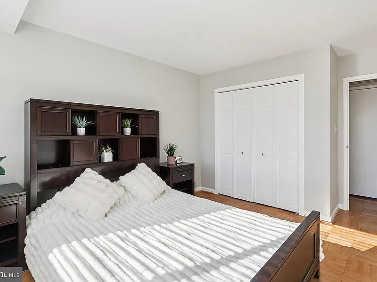 4977 Battery Ln #1-610 — Photo 10