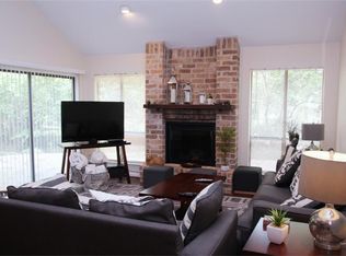 26 Memory Ln, Spring, TX 77380