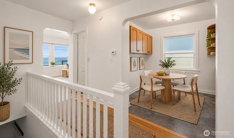 3rd image of 1768 Alki Avenue SW