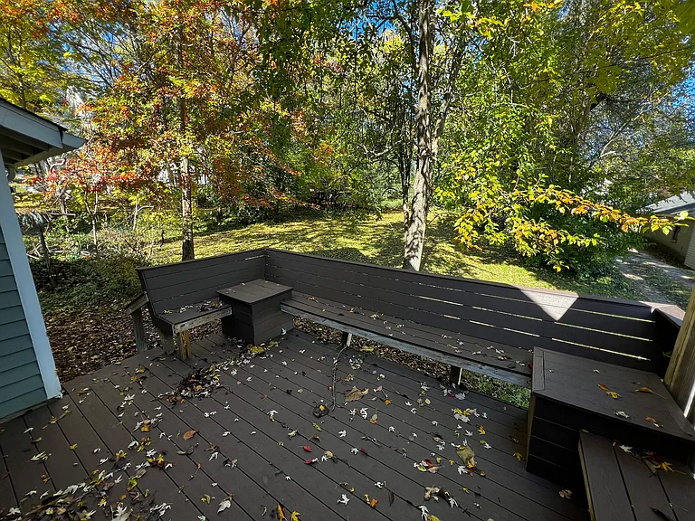 213 E Cottage Grove Ave — Photo 10