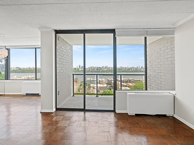 9060 Palisade Ave #706 — Photo 8
