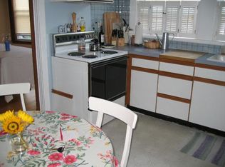 245 Billings Rd, Quincy, MA 02170