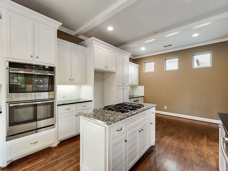 2518 Bill Moses Pkwy — Photo 5