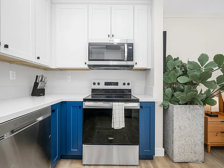 1211 Seal Way #C — Photo 15