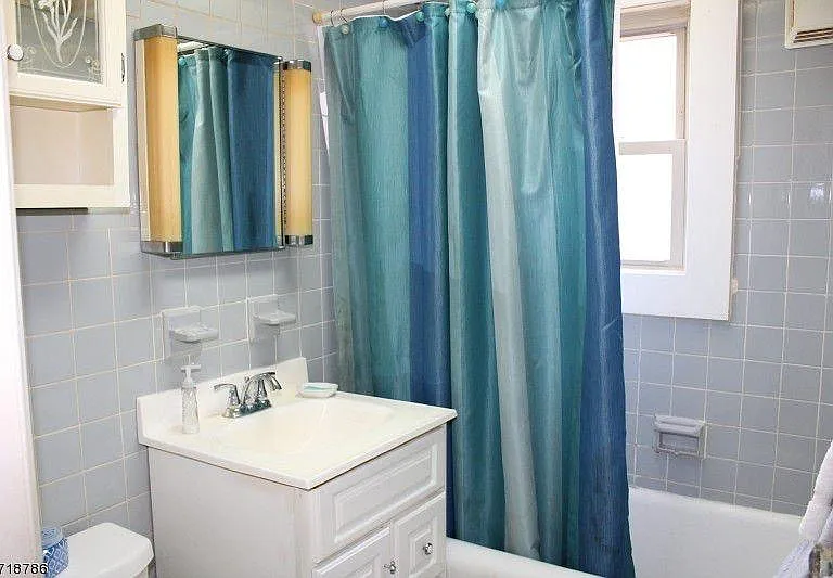 106 Hague St #2 — Photo 3