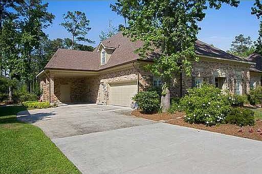 3rd image of 529 Beau Chene Dr