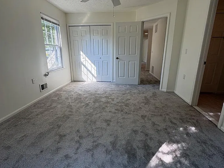 2 Elm Ct — Photo 16