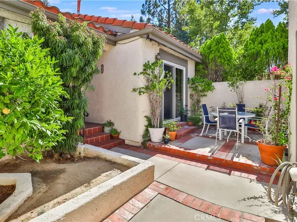 19501 Rinaldi St Unit 74, Porter Ranch, CA 91326