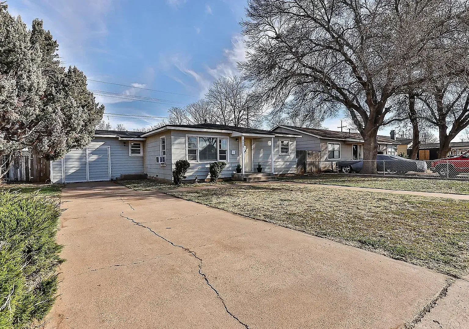 Adorable 3 Bedroom Home Close to Tech, Medical District! — Photo 3