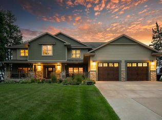 7471 260th St, Wyoming, MN 55092