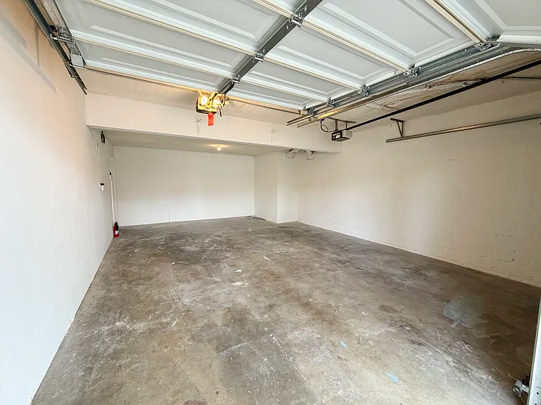 2525 E 19th St #10 — Photo 29