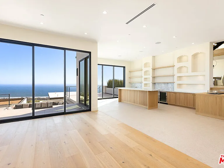 5366 Horizon Dr — Photo 8