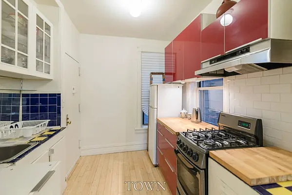 Rented by Town Residential | media 49