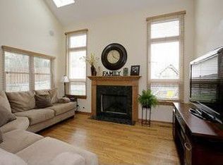 1000 Blanchard St, Downers Grove, IL 60516