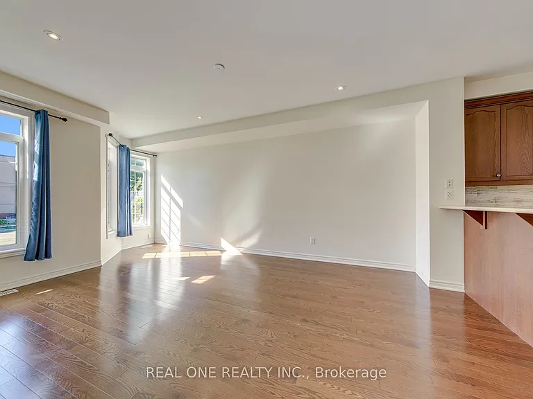 565 Sixteen Mile Dr — Photo 8