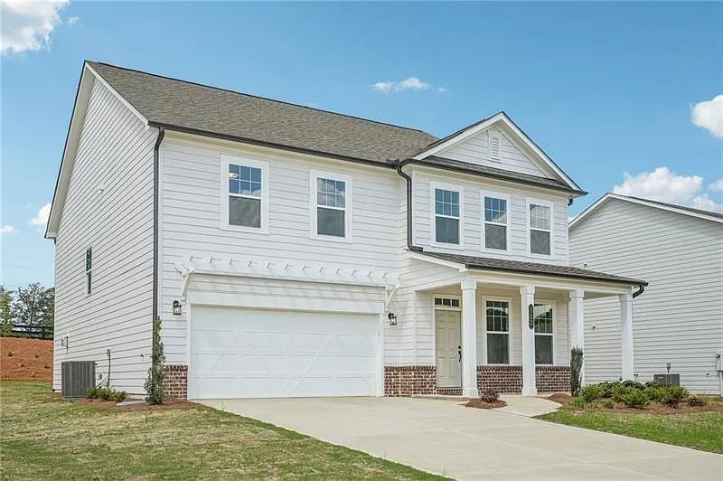5 bed, 2867 sqft, $2,850 — Photo 2