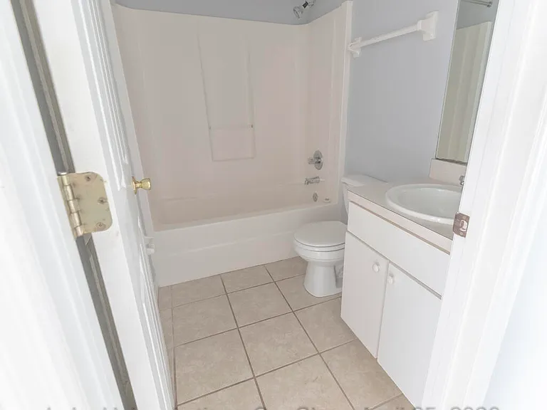 78 Spinnaker Cir — Photo 11