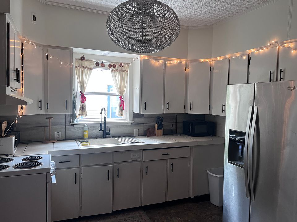 1st image of 52 Isham St #1
