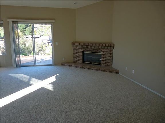 Master Bedroom w/ fireplace